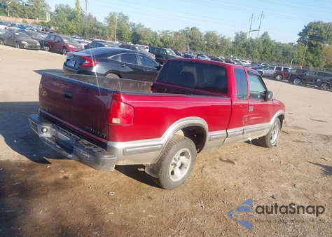 1999 Chevrolet S-10 Ls из США, поврежденный, VIN 1GCCS19X6X8100354